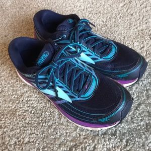 Women’s Brooks Running Shoes